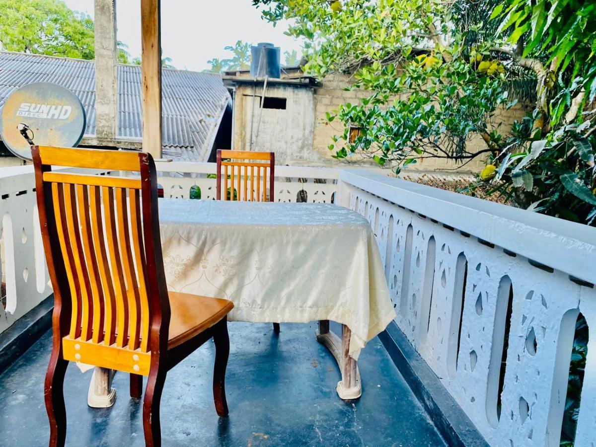 Bay Inn Surf Villa Arugam Bay Exterior photo